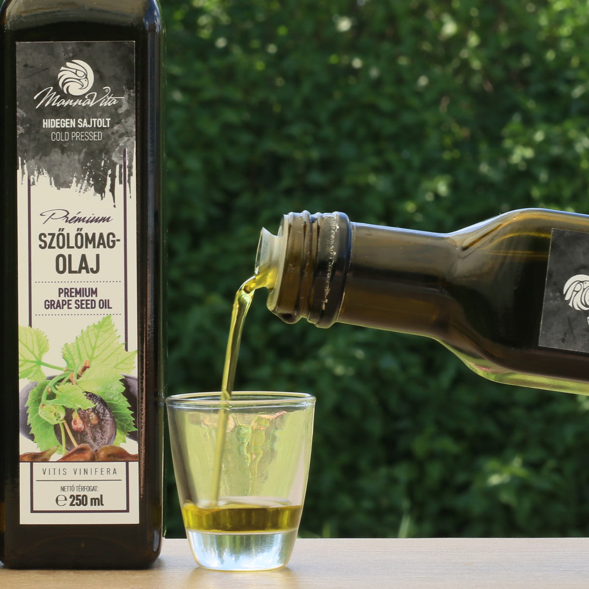 Mannavita ungarsk koldpresset druekerneolie • 250 ml